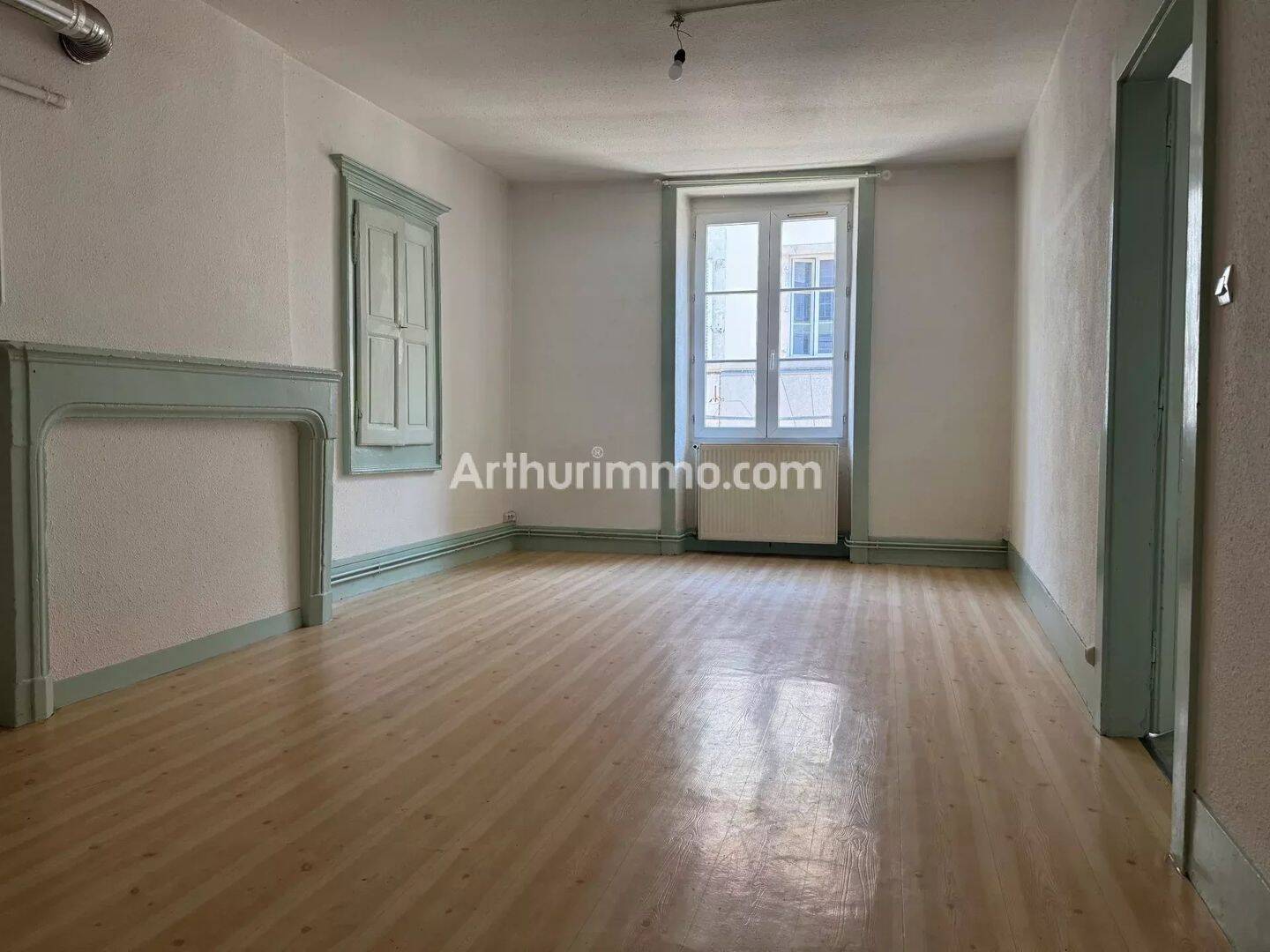 Appartement 3 pièces 58 m² · à Lons-le-Saunier · 57,7 m² · 460 €