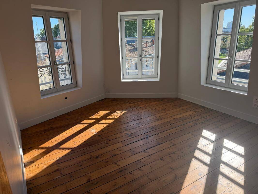 Appartement 5 pièces 93 m² · à Niort · 93,2 m² · 724 €/mois