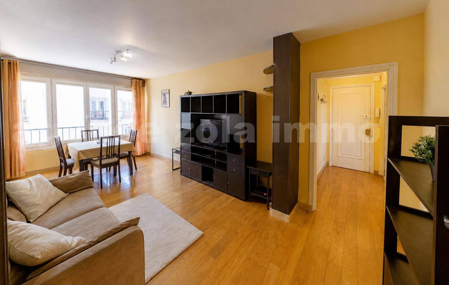 Appartement 4 pièces 74 m² · à Paris 15ème Arrondissement · 74 m² · 2 630 €/mois
