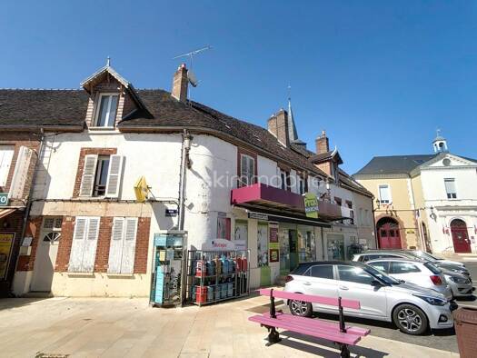 Immeuble à vendre 263 000 € 360 m² Cerisiers 89320