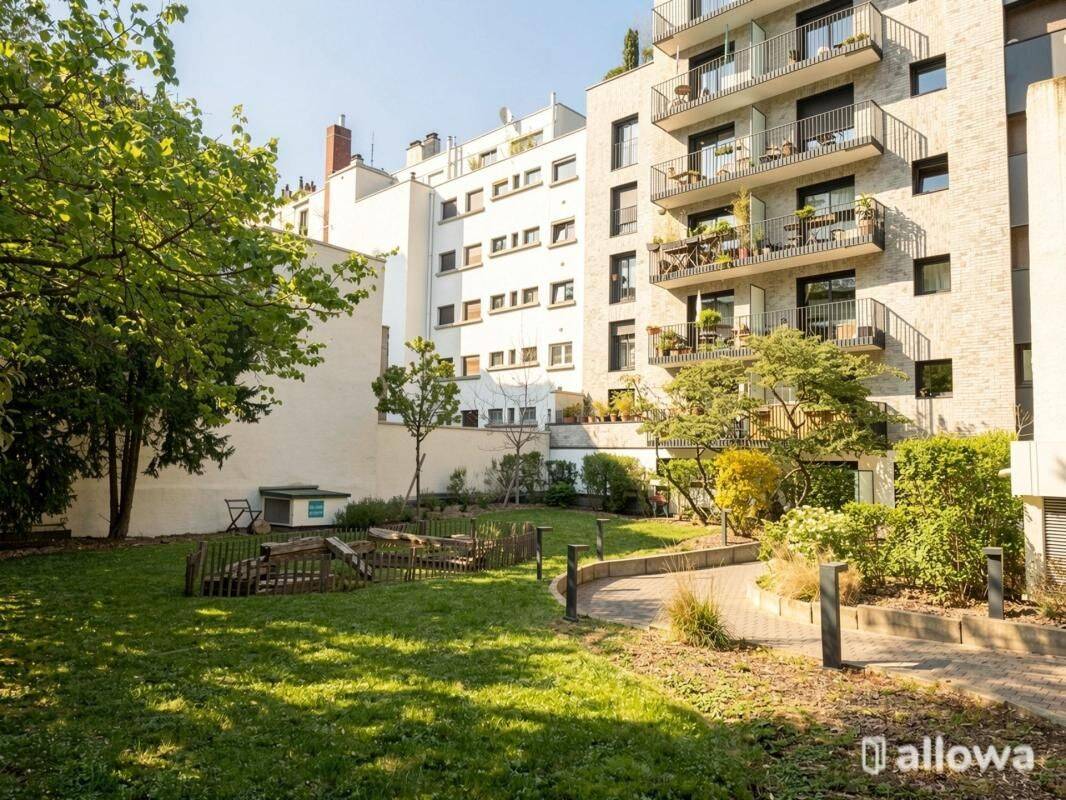 Appartement 1 pièce 30 m² · à Paris 18ème Arrondissement · 30 m² · 1 015 €