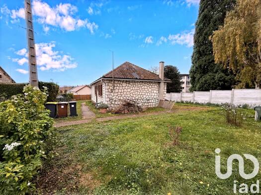 Maison de plain-pied à vendre 138 000 € 4 pièces 3 chambres 64 m² 486 m² de terrain Les Amoureux Louviers 27400