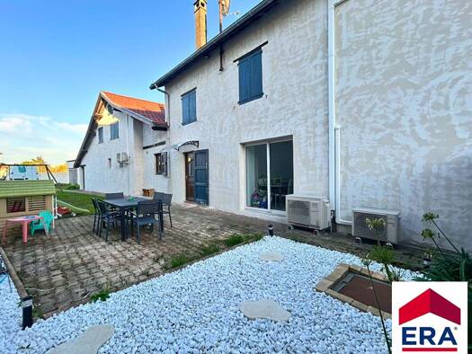 Maison à vendre 229 000 € 5 pièces 4 chambres 115 m² 400 m² de terrain Les Avenières Veyrins-Thuellin 38630