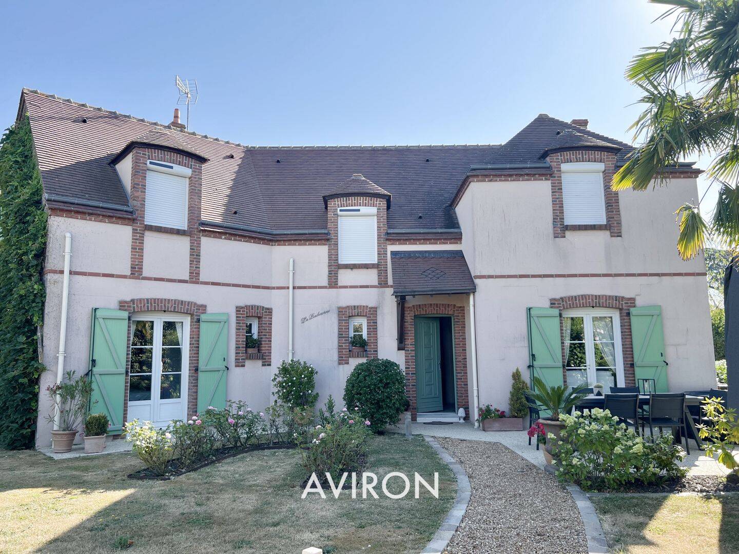 Maison 8 pièces 200 m² · à Fontaine-la-Guyon · 200 m² · 424 000 €