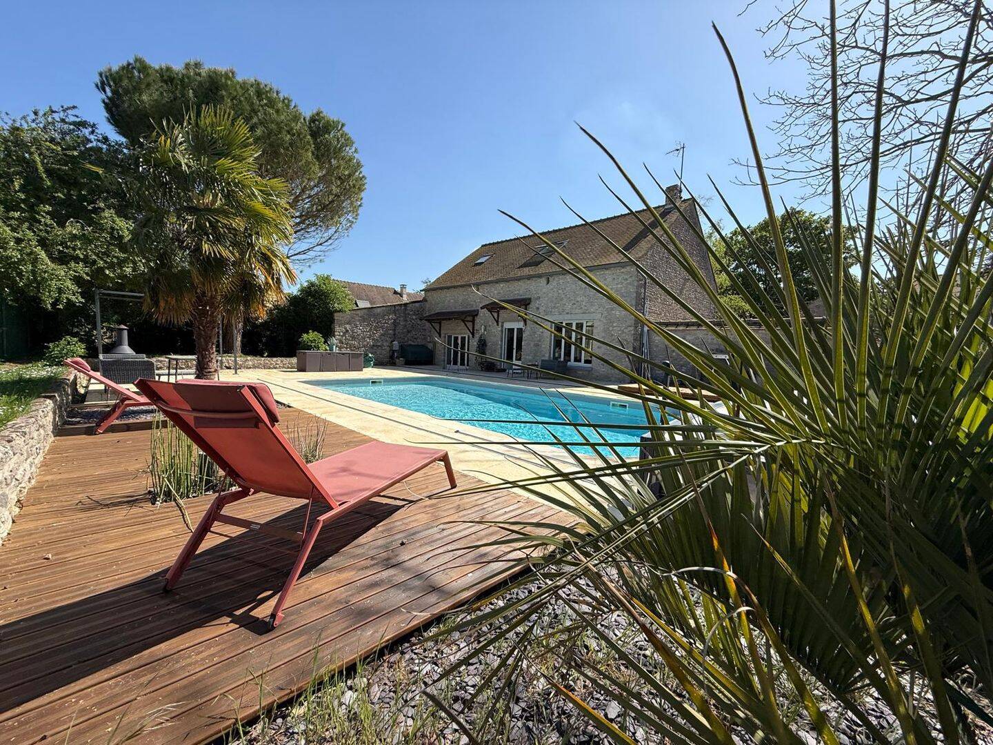 Maison 7 pièces 228 m² · à Mérouville · 228 m² · 546 000 €
