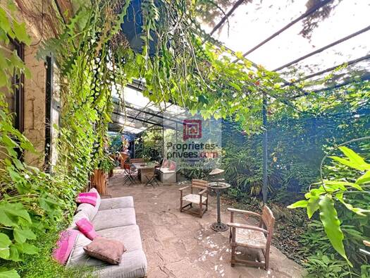 Maison à vendre 750 000 € 15 pièces 6 chambres 553 m² 13 428 m² de terrain Gilly-sur-Isère 73200