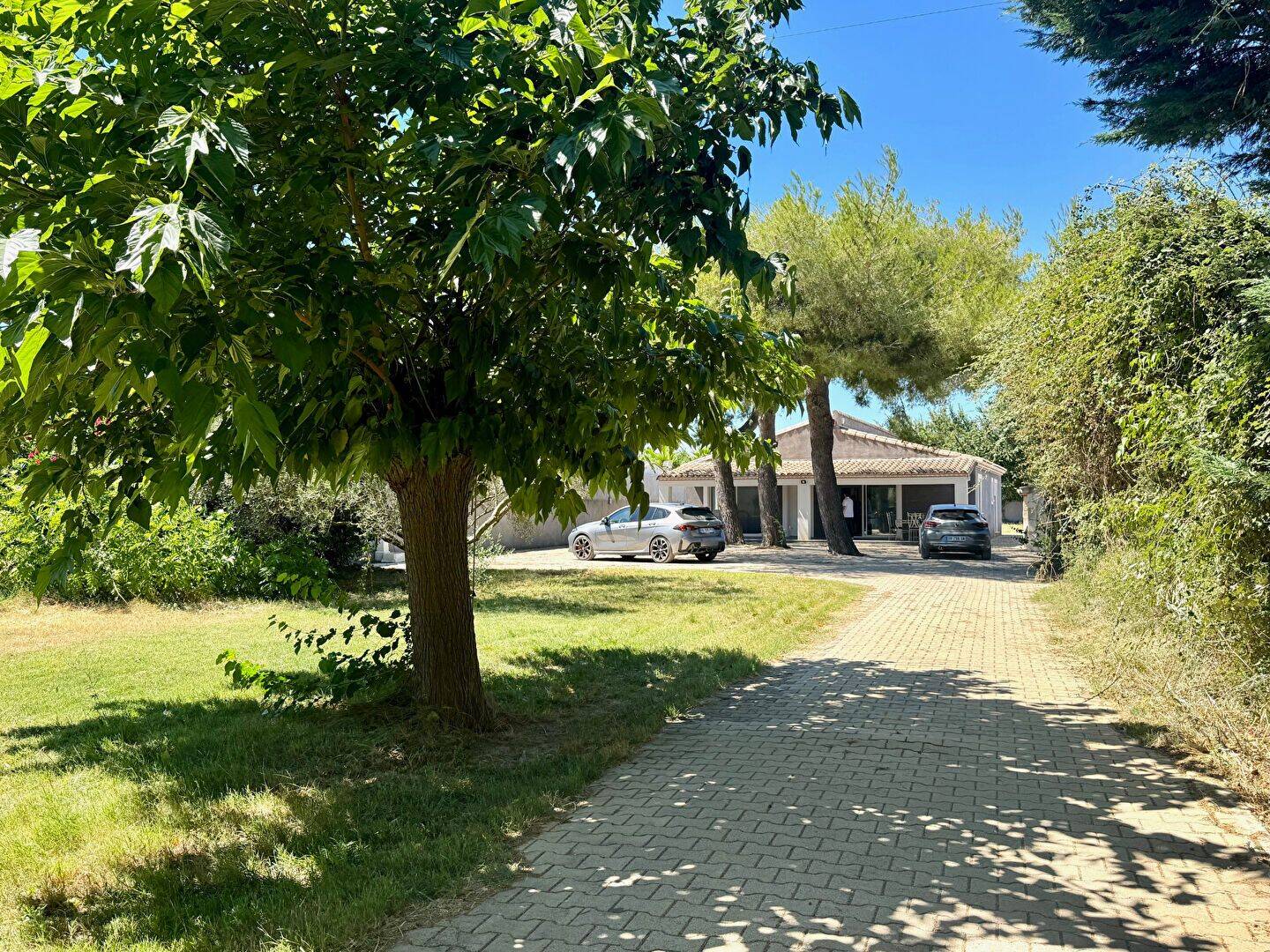 Maison 4 pièces 128 m² · à Milhaud · 128 m² · 273 000 €