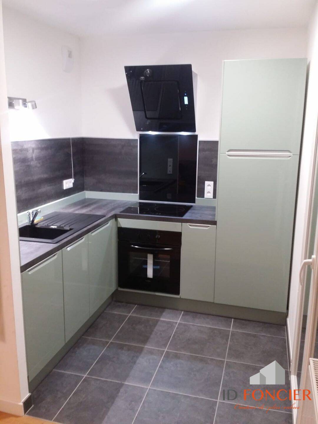 Appartement 1 pièce 30 m² · à Palaiseau · 29,8 m² · 870 €