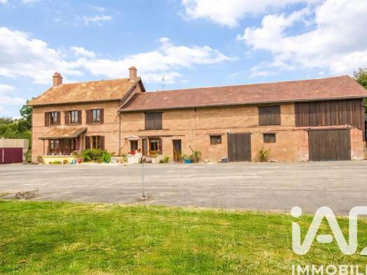 Maison à vendre 260 000 € 5 pièces 2 chambres 105 m² 1 850 m² de terrain Chaumont-en-Vexin 60240