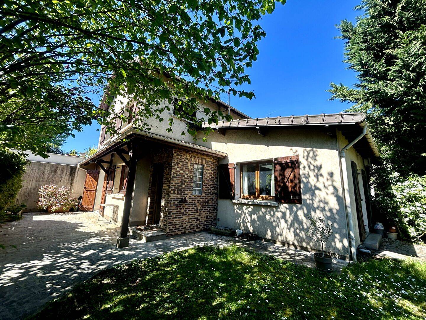 Maison 6 pièces 117 m² · à Le Perreux-sur-Marne · 117,2 m² · 567 000 €