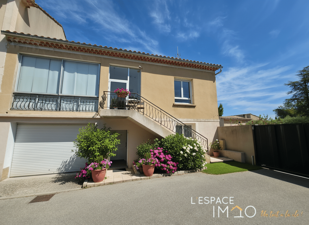 Maison 6 pièces 153 m² · à Robion · 153 m² · 349 800 €
