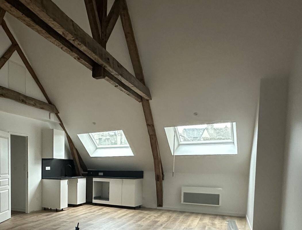 Appartement 3 pièces 82 m² · à Romorantin-Lanthenay · 82 m² · 690 €