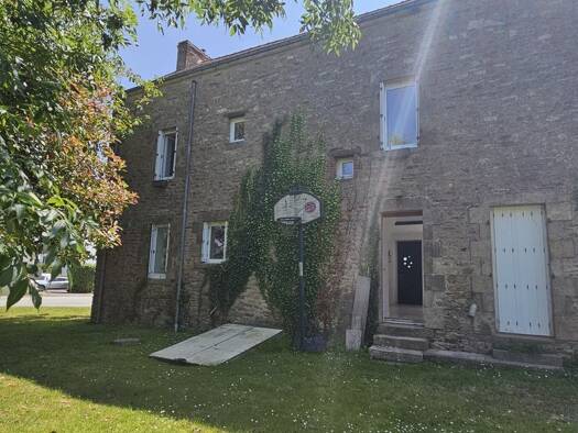Maison à vendre 328 000 € 6 pièces 5 chambres 205 m² 1 540 m² de terrain Nivillac 56130