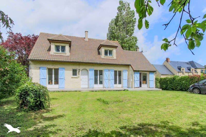 Maison 6 pièces 121 m² · à Fleury · 121 m² · 300 000 €