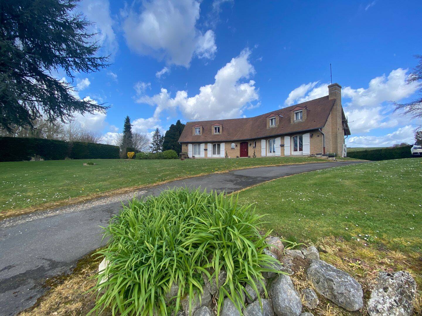 Maison 6 pièces 160 m² · à Douriez · 160 m² · 322 400 €