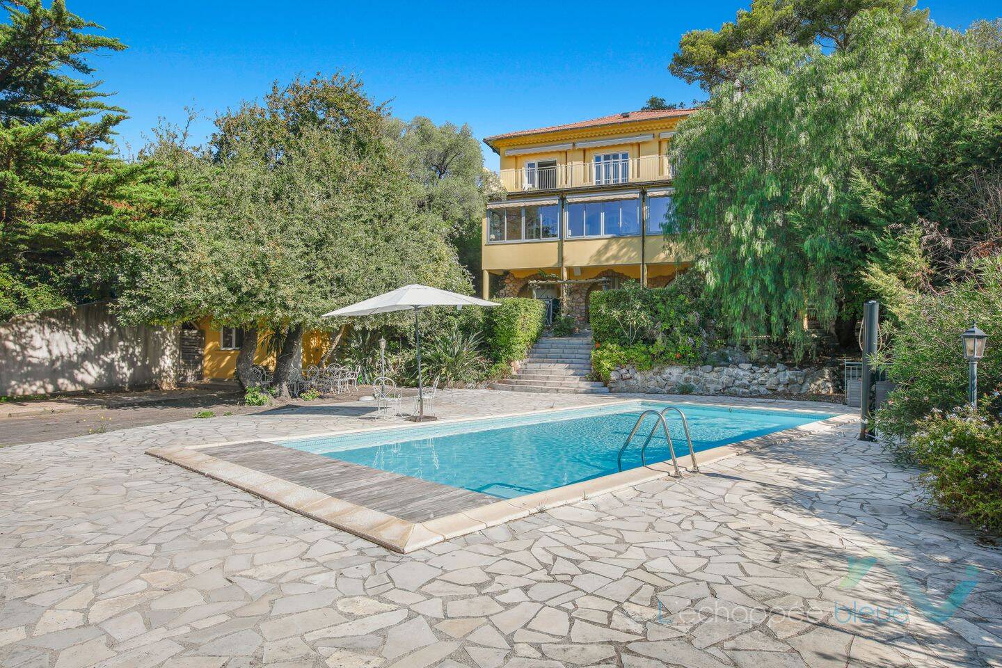 Maison 10 pièces 360 m² · à Hyères · 360 m² · 1 290 000 €