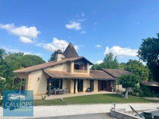 Maison 7 pièces 200 m² · à Saint-Aubin-de-Médoc · 200 m² · 894 000 €