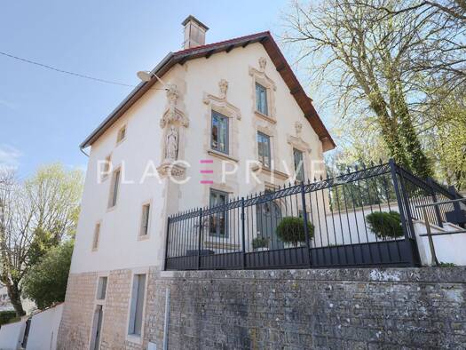 Maison à vendre 1 575 000 € 10 pièces 6 chambres 272 m² 1 689 m² de terrain Beauregard-Boufflers-Buthégnemont Nancy 54000