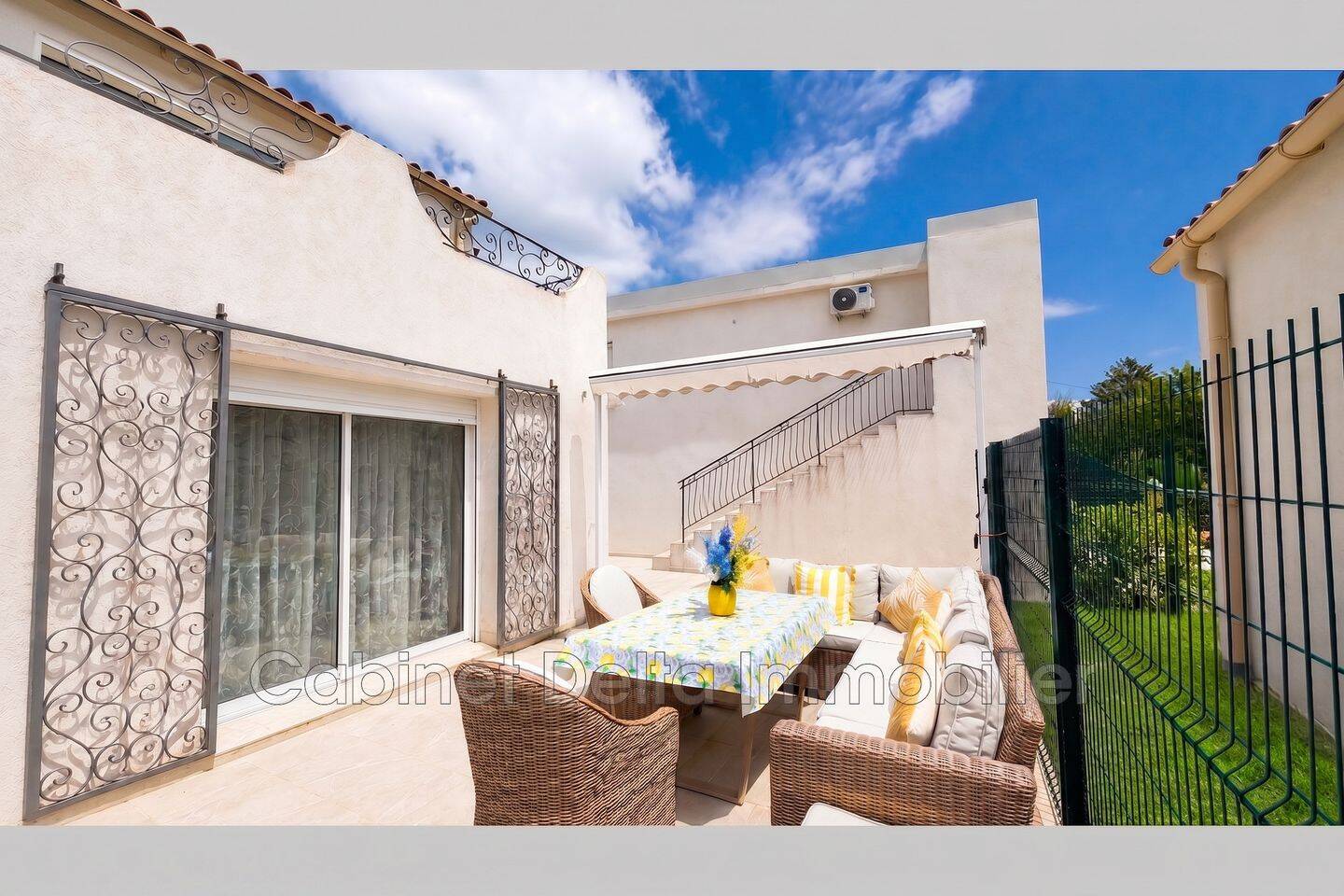 Maison 4 pièces 86 m² · à La Seyne-sur-Mer · 86 m² · 2 300 €