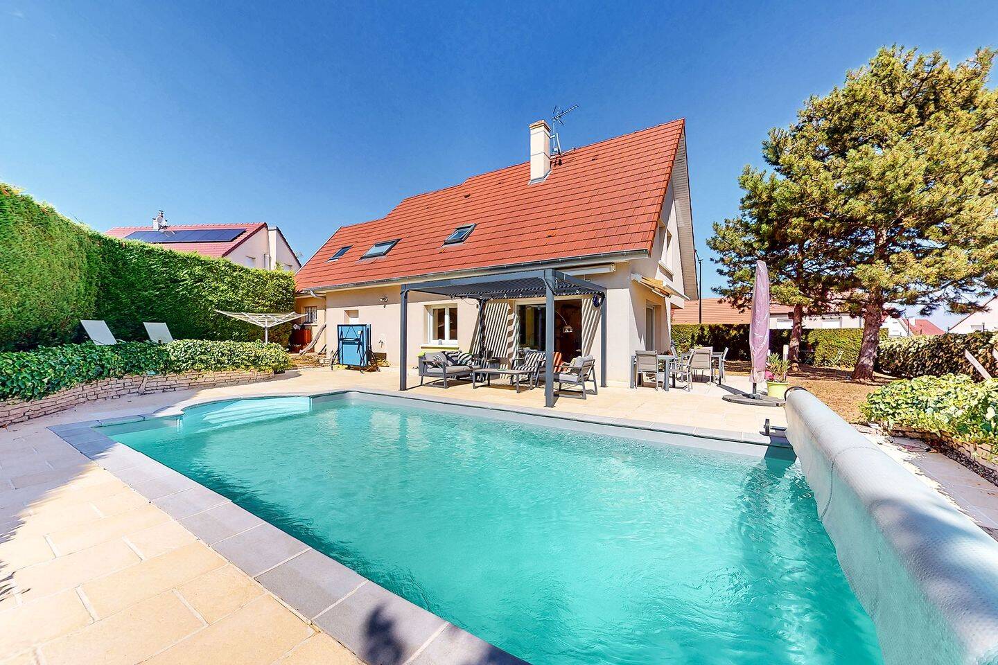 Maison 6 pièces 172 m² · à Dijon · 172 m² · 625 000 €