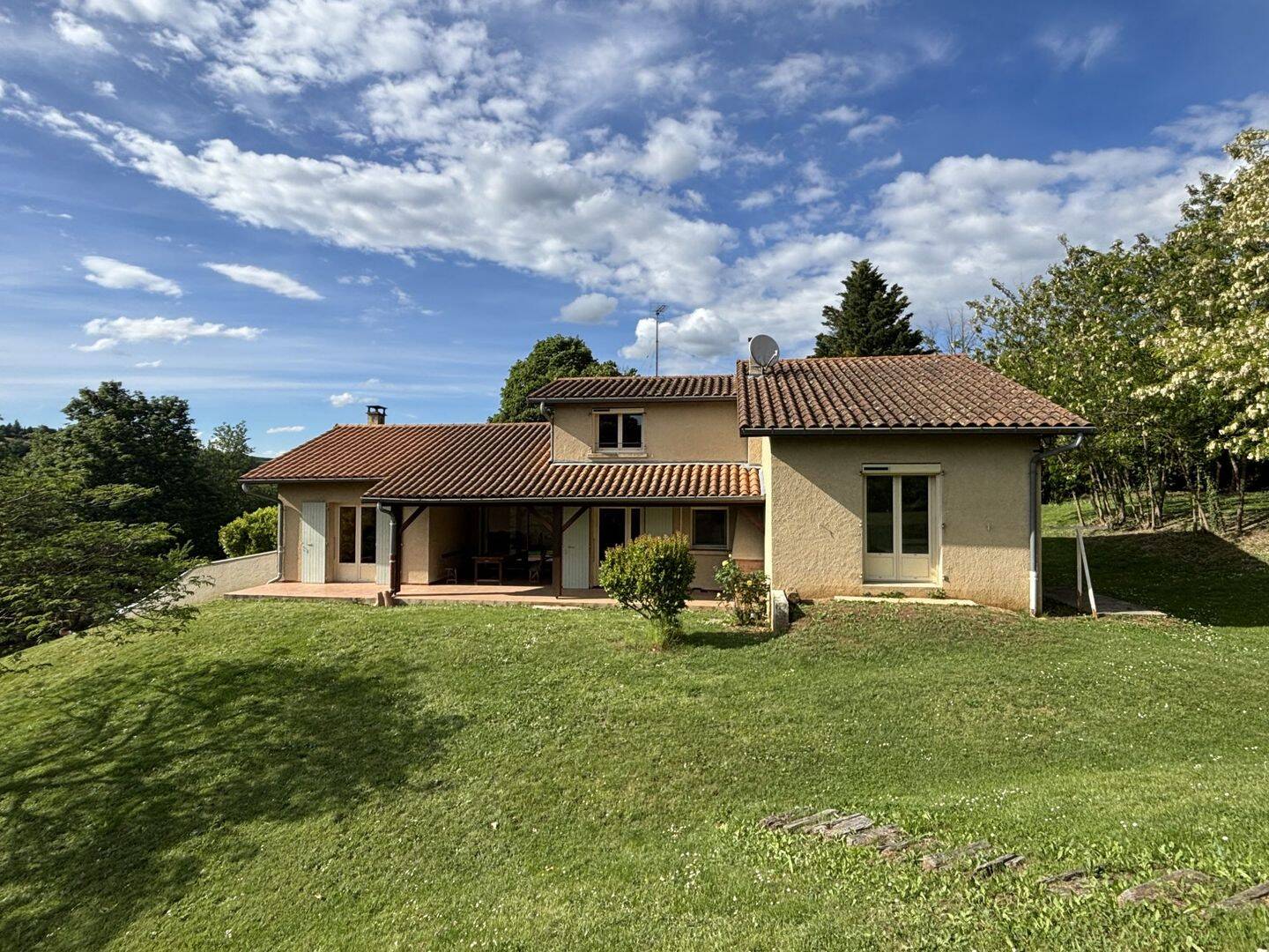 Maison 5 pièces 140 m² · à Saint-Donat-sur-l'Herbasse · 140 m² · 389 000 €