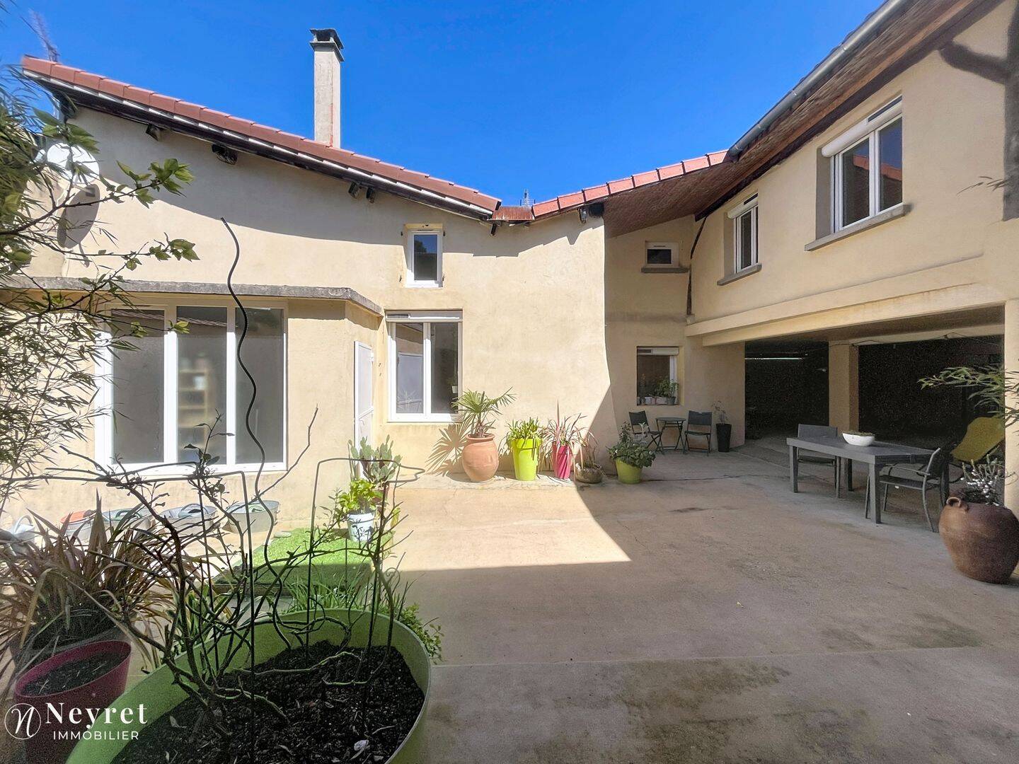 Maison 8 pièces 188 m² · à Solaize · 188 m² · 398 000 €