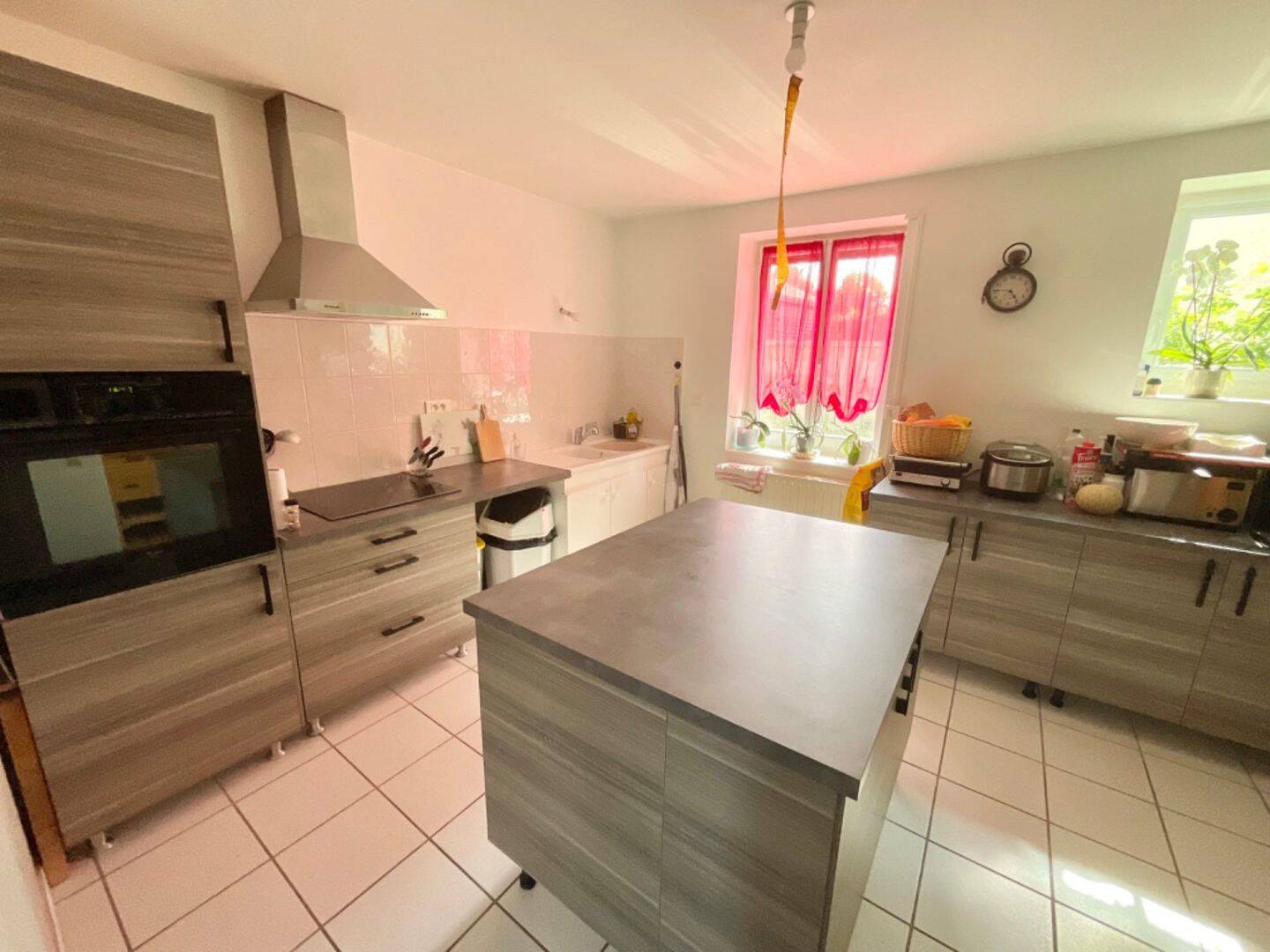 Maison 4 pièces 87 m² · à Saint-Romain-le-Puy · 86,6 m² · 850 €