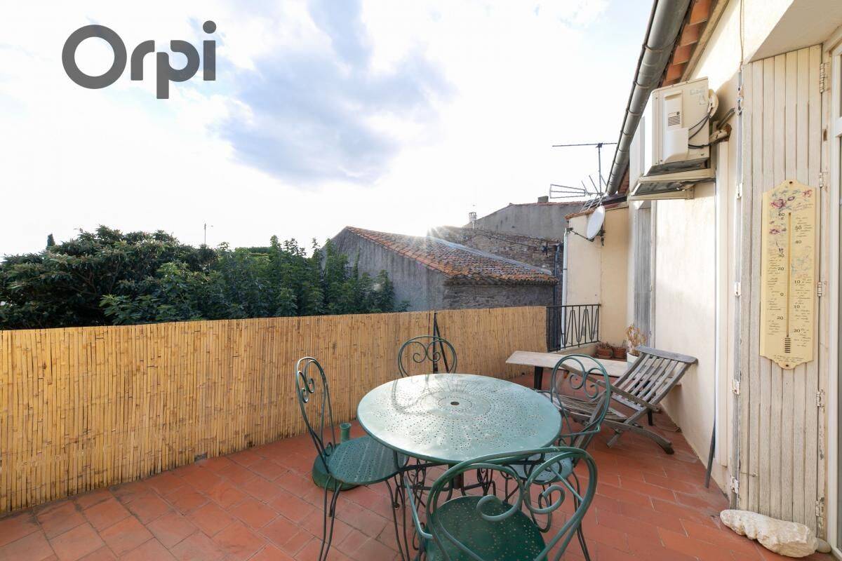 Maison 6 pièces 184 m² · à Tuchan · 184 m² · 127 000 €