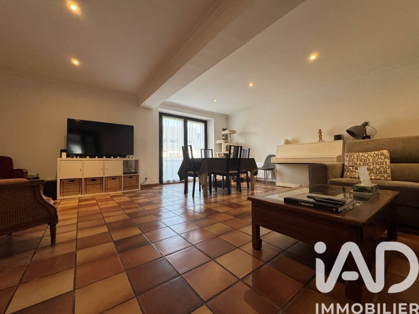 Maison 5 pièces 159 m² · à Logron · 159,4 m² · 161 200 €