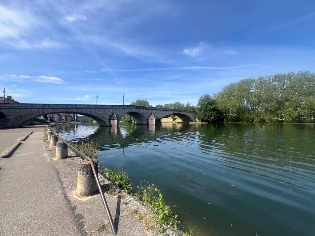 Appartement 2 pièces 46 m² · à Villeneuve-sur-Yonne · 46 m² · 480 €