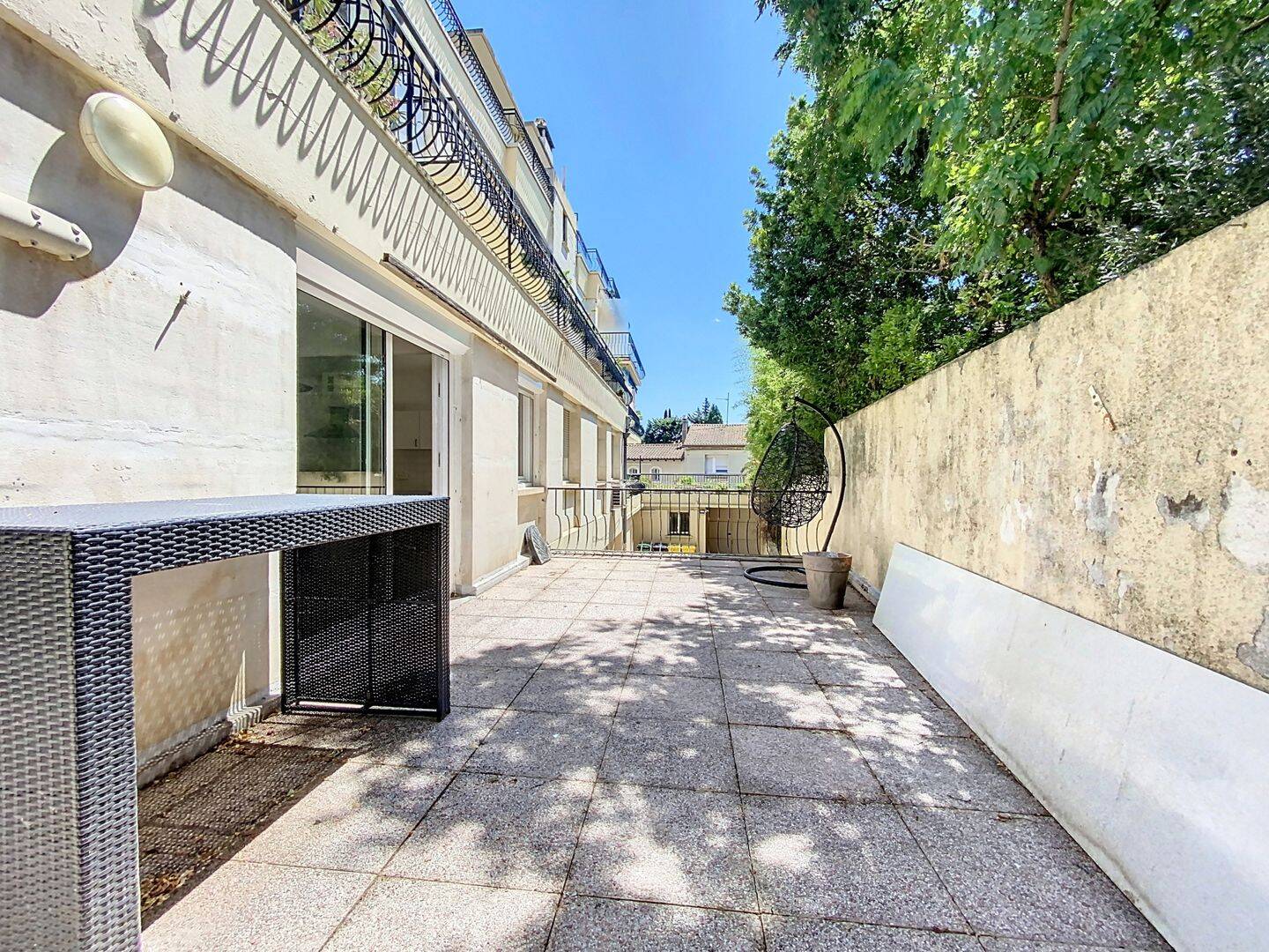 Appartement 4 pièces 100 m² · à Avignon · 99,6 m² · 920 €