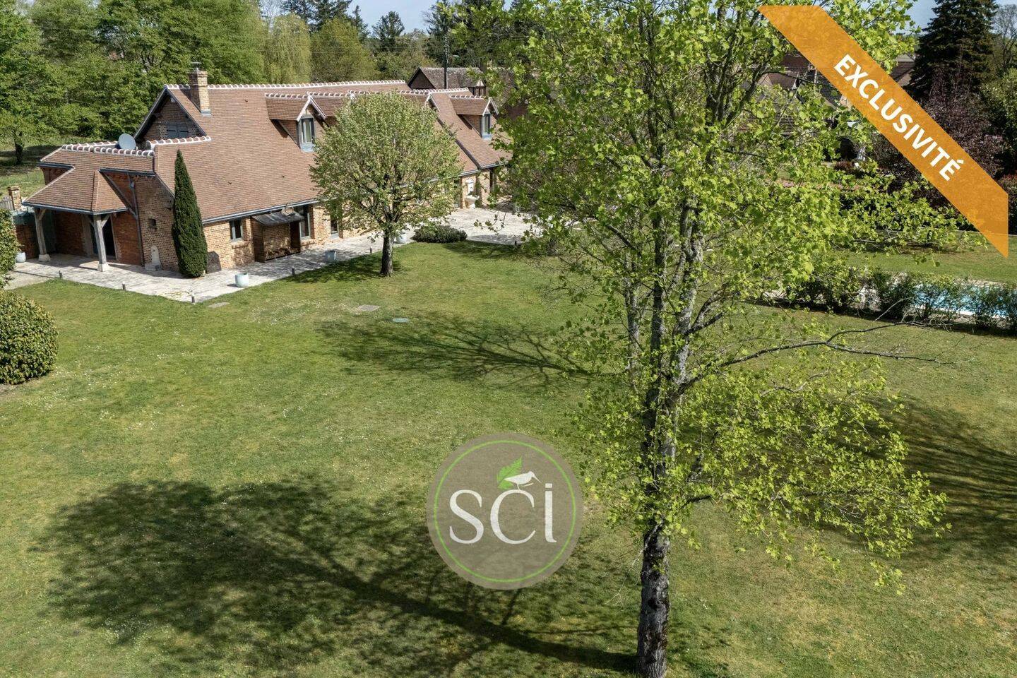 Maison 7 pièces 233 m² · à Chaon · 233 m² · 694 300 €