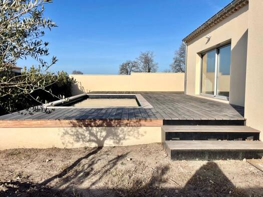 Maison à vendre - neuf 577 000 € 5 pièces 4 chambres 140 m² 600 m² de terrain Saint Antoine L'Isle-sur-la-Sorgue 84800