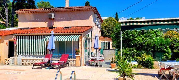 Appartement 1 pièce 30 m² · à Auribeau-sur-Siagne · 30 m² · 720 €