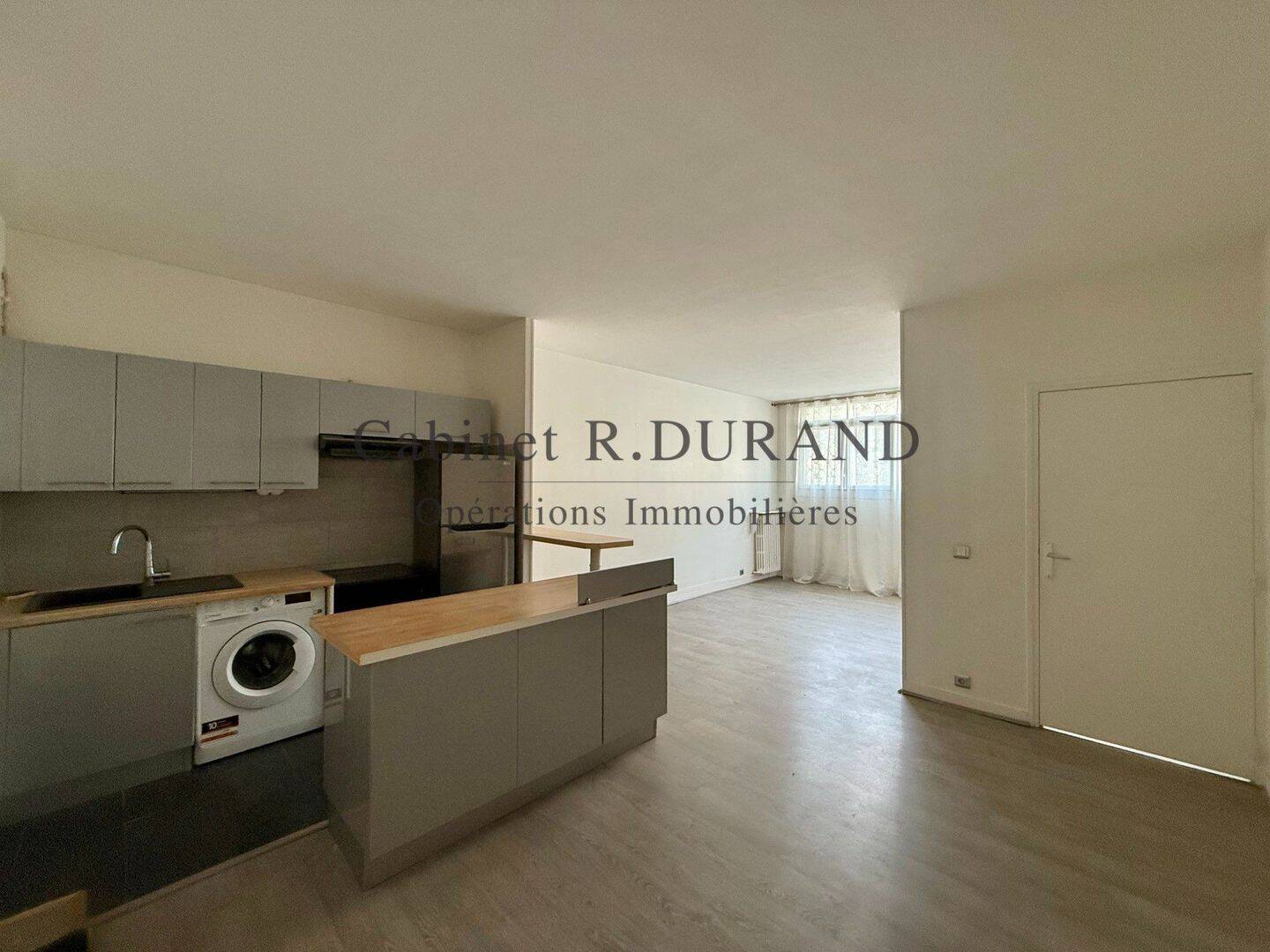 Appartement 2 pièces 41 m² · à Courbevoie · 41,3 m² · 910 €
