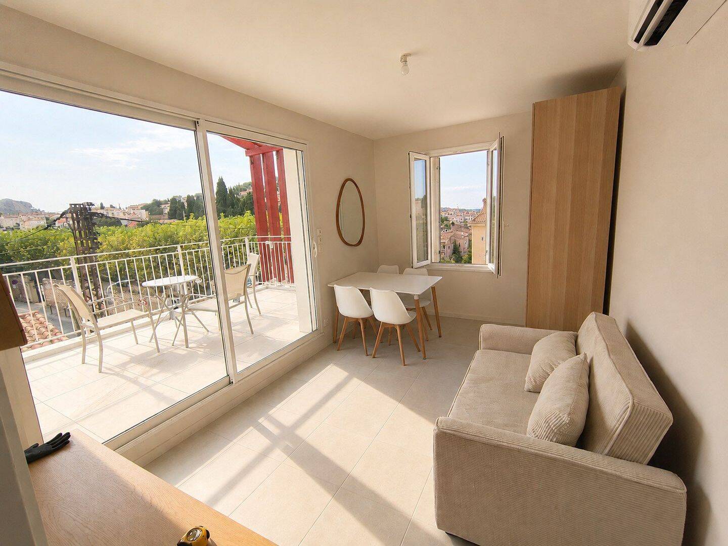 Appartement 3 pièces 45 m² · à La Ciotat · 45 m² · 1 290 €/mois