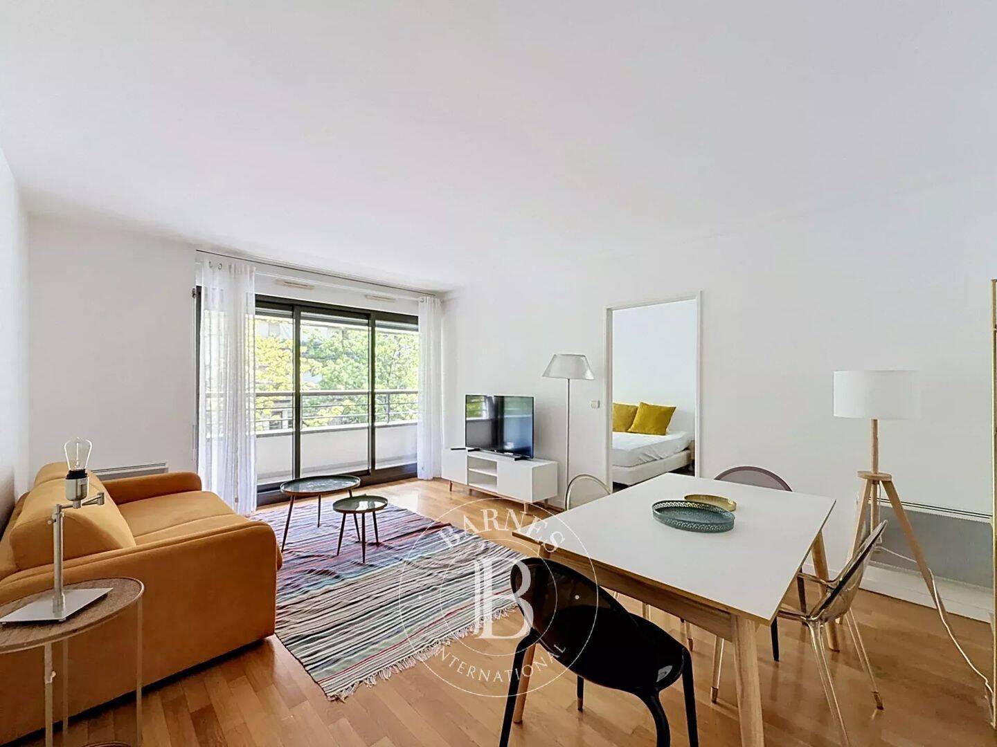 Appartement 2 pièces 53 m² · à Paris 15ème Arrondissement · 52,8 m² · 2 120 €