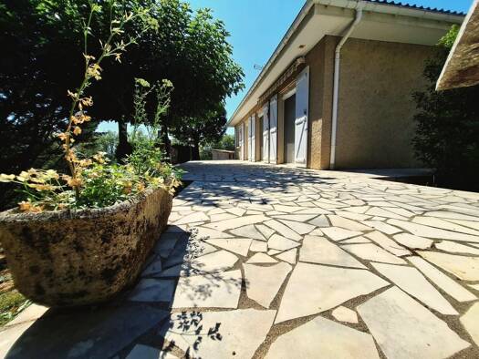 Maison de plain-pied à vendre 228 000 € 4 pièces 3 chambres 87 m² 1 780 m² de terrain Payrin-Augmontel 81660