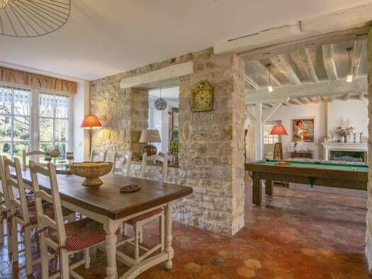 Maison à vendre 950 000 € 7 pièces 4 chambres 182 m² 2 286 m² de terrain Barbizon 77630