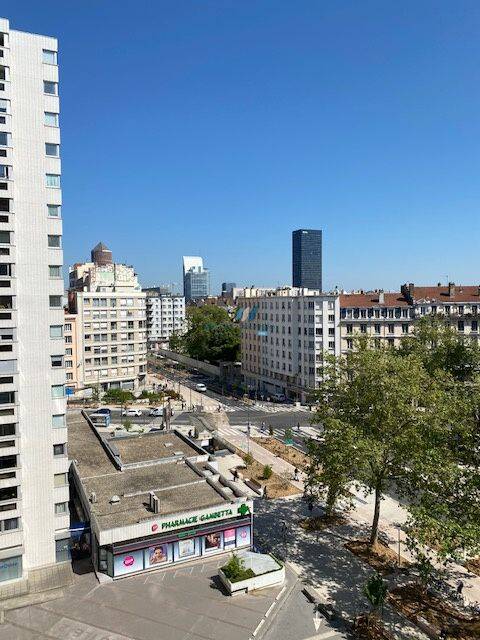 Appartement 2 pièces 61 m² · à Lyon 7ème Arrondissement · 61 m² · 285 000 €