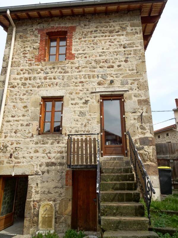 Maison 9 pièces 130 m² · à Estivareilles · 129,9 m² · 188 000 €