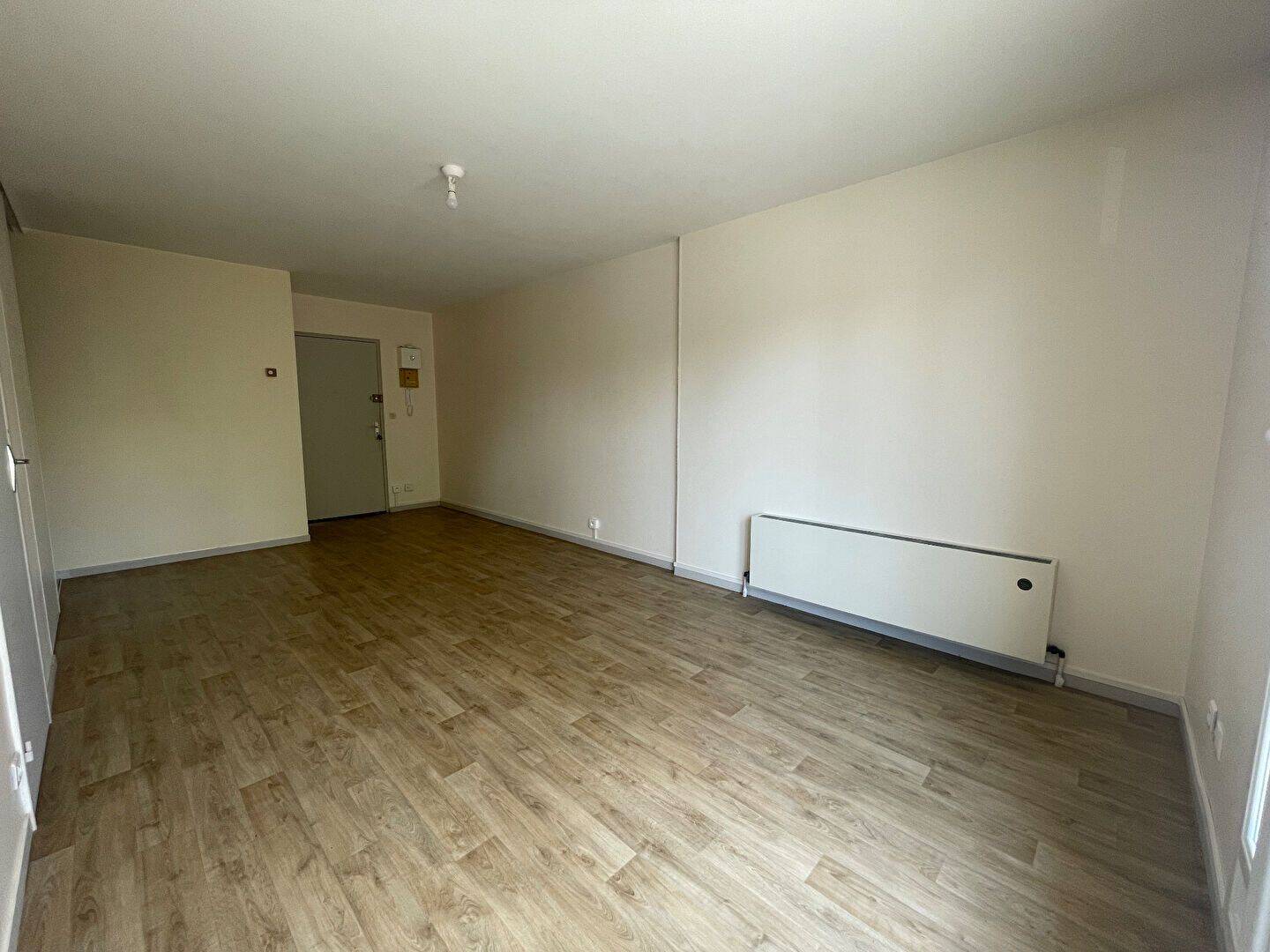 Appartement 1 pièce 29 m² · à Saint-Cyr-sur-Loire · 29 m² · 450 €