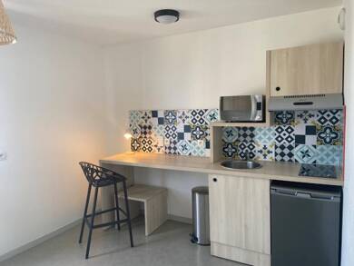 Appartement à louer 680 € 1 pièce 20 m² disponible dès maintenant Le Preche Bègles 33130