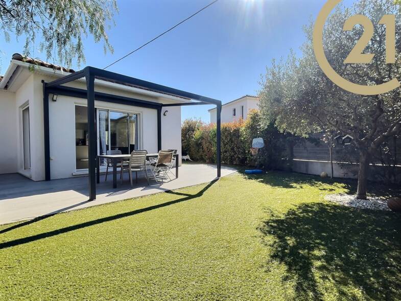 Maison à vendre 575 000 € 4 pièces 3 chambres 91 m² 630 m² de terrain Frejus 83600