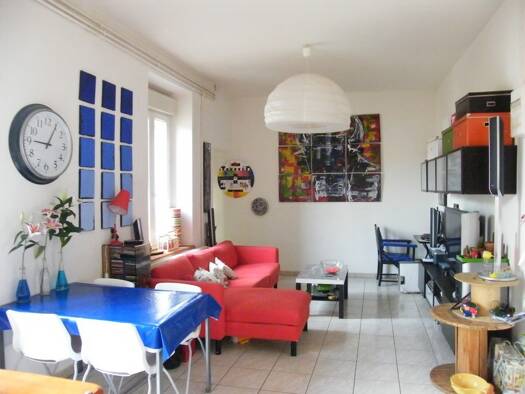 Appartement à louer 633 € 3 pièces 2 chambres 60 m² Étage 3/3 Narbonne 11100