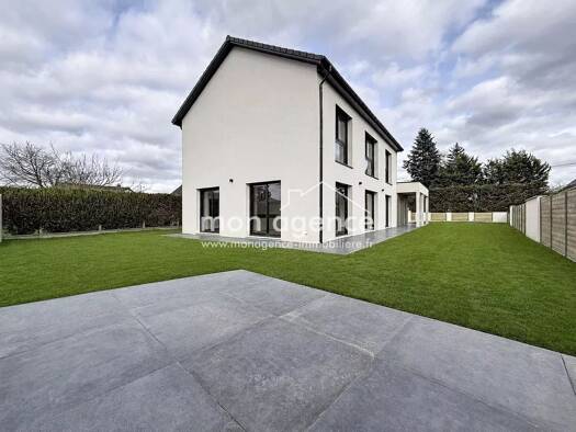 Maison à vendre - Première occupation 449 900 € 6 pièces 4 chambres 178 m² 650 m² de terrain Bourg-Beaudouin 27380