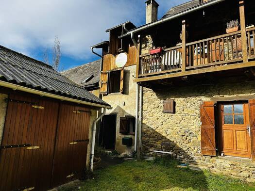 Maison à vendre 54 000 € 2 pièces 1 chambre 25 m² 67 m² de terrain Arrien-en-Bethmale 09800