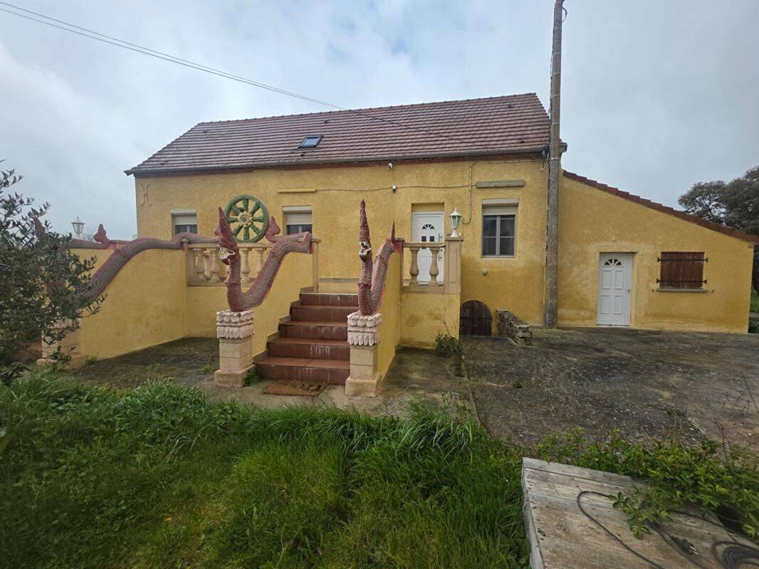 Maison 5 pièces 126 m² · à Monétay-sur-Allier · 126 m² · 236 500 €
