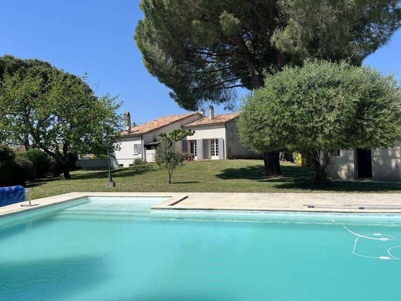 Maison 6 pièces 220 m² · à Tonneins · 220 m² · 317 700 €
