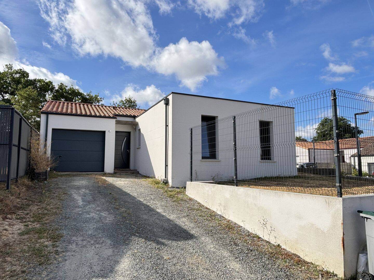 Maison 5 pièces 99 m² · à Aizenay · 99,1 m² · 1 020 €